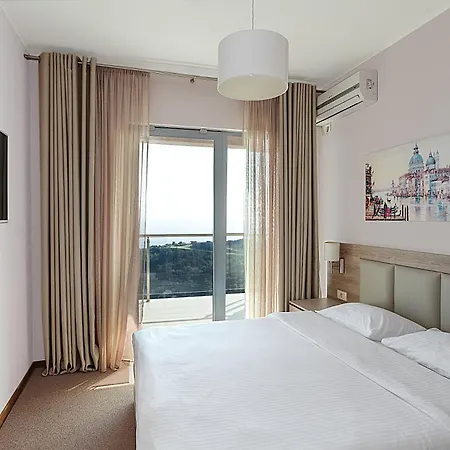 Tophill Altezza Premium - View And Pool